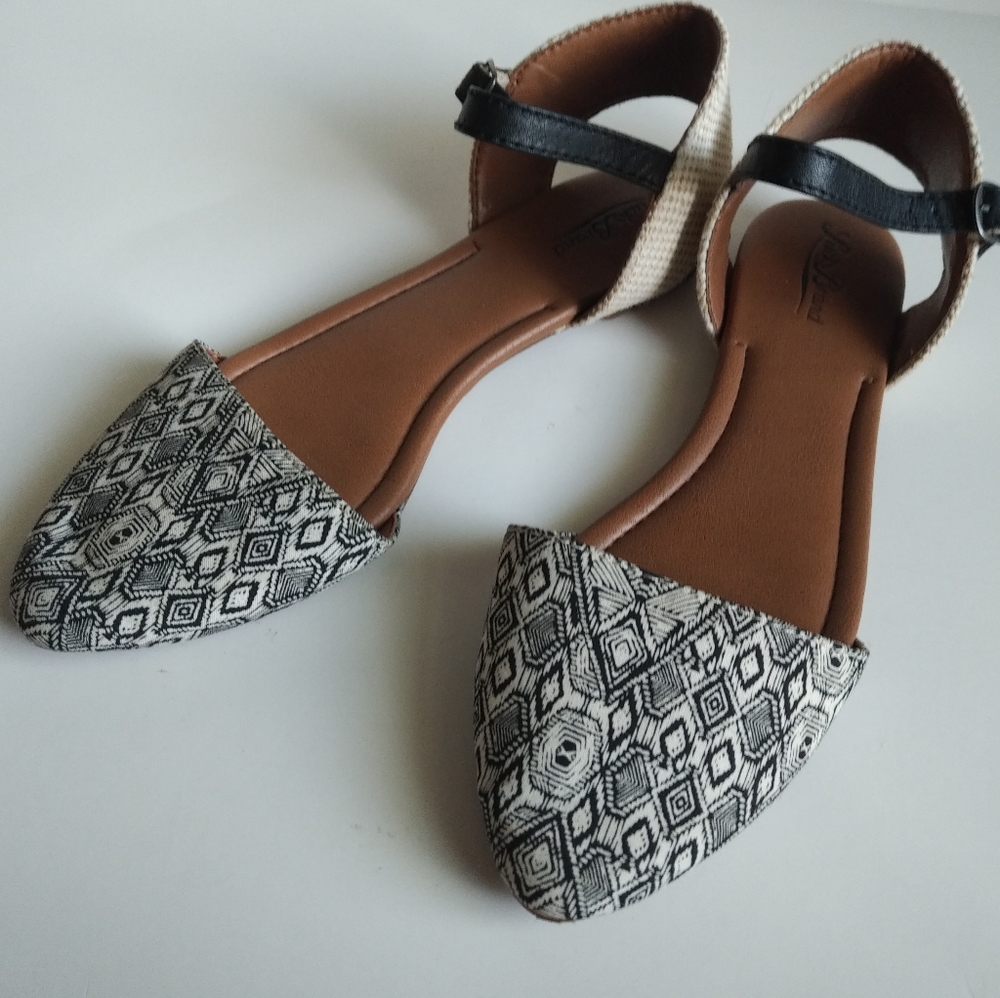 Lucky Brand Abbee Flat D'Orsay Sandals